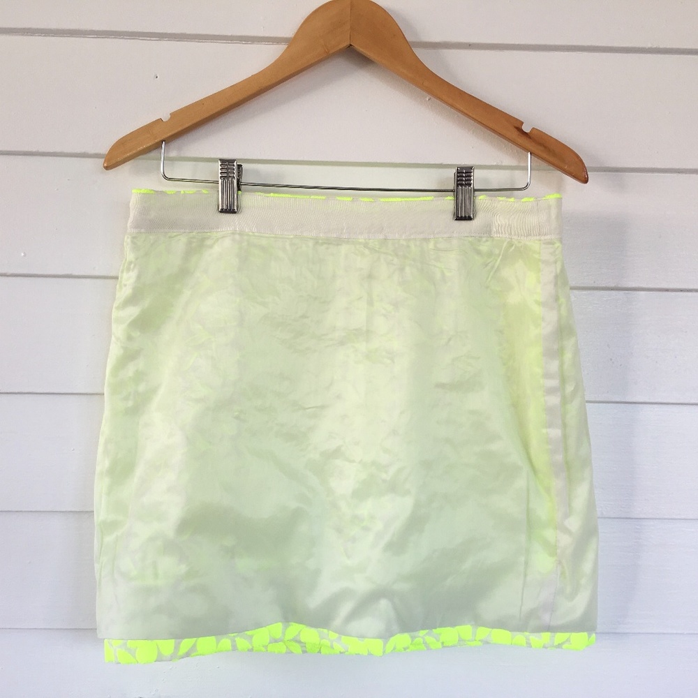 J. CREW BRIGHT YELLOW EMBROIDERED MINI SKIRT WOMENS SIZE 6 - Picture 9 of 15